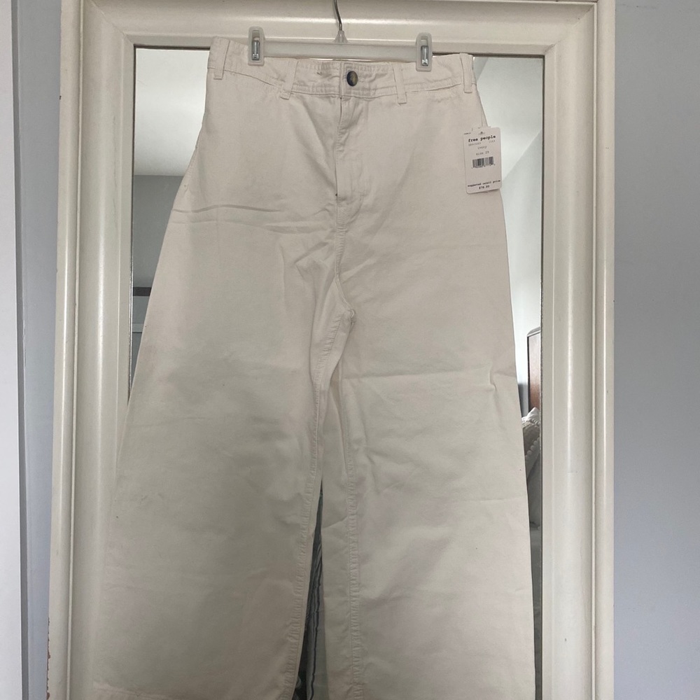 Free People Wide Legged Cropped Jeans - NWT